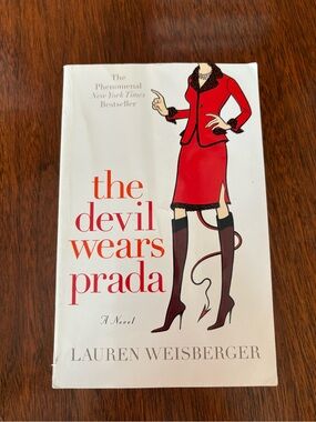 3/$20 The Devil Wears Prada Lauren Weisberger 2004 First Trade Paperback